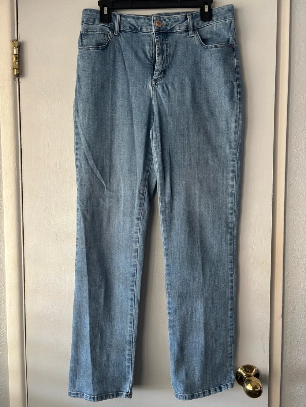 Lee Light Blue Women’s Instantly Slims Classic Relaxed Fit Straight Leg Jeans